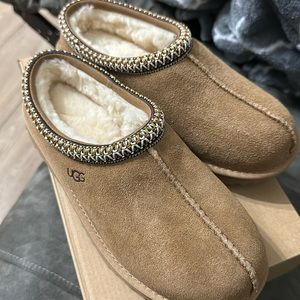Ugg tasman slipper